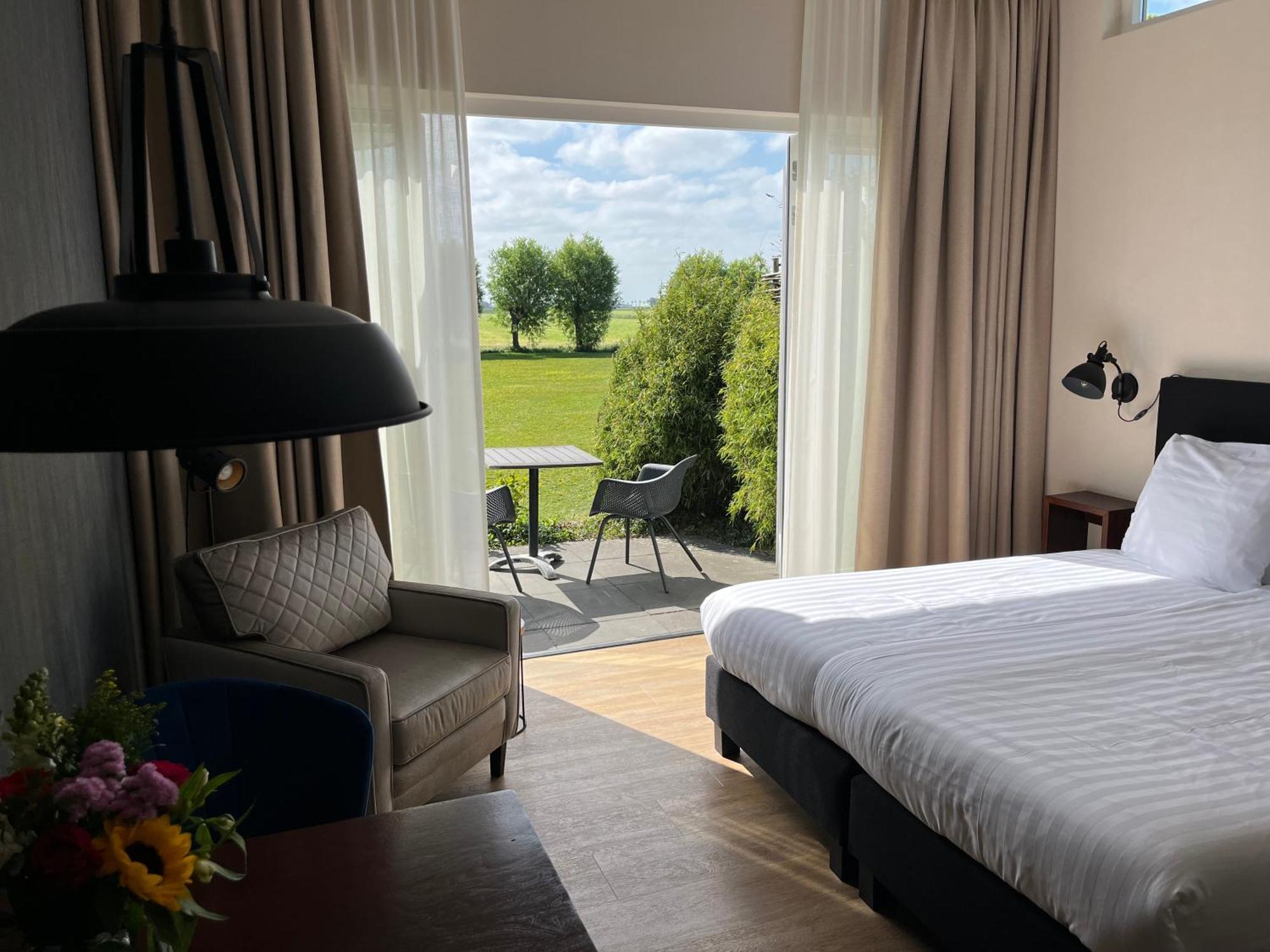 De Tien Wilgen Apartment Oosterblokker Bagian luar foto